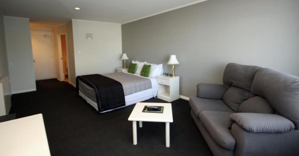 Champers Motor Inn Lower Hutt Bagian luar foto