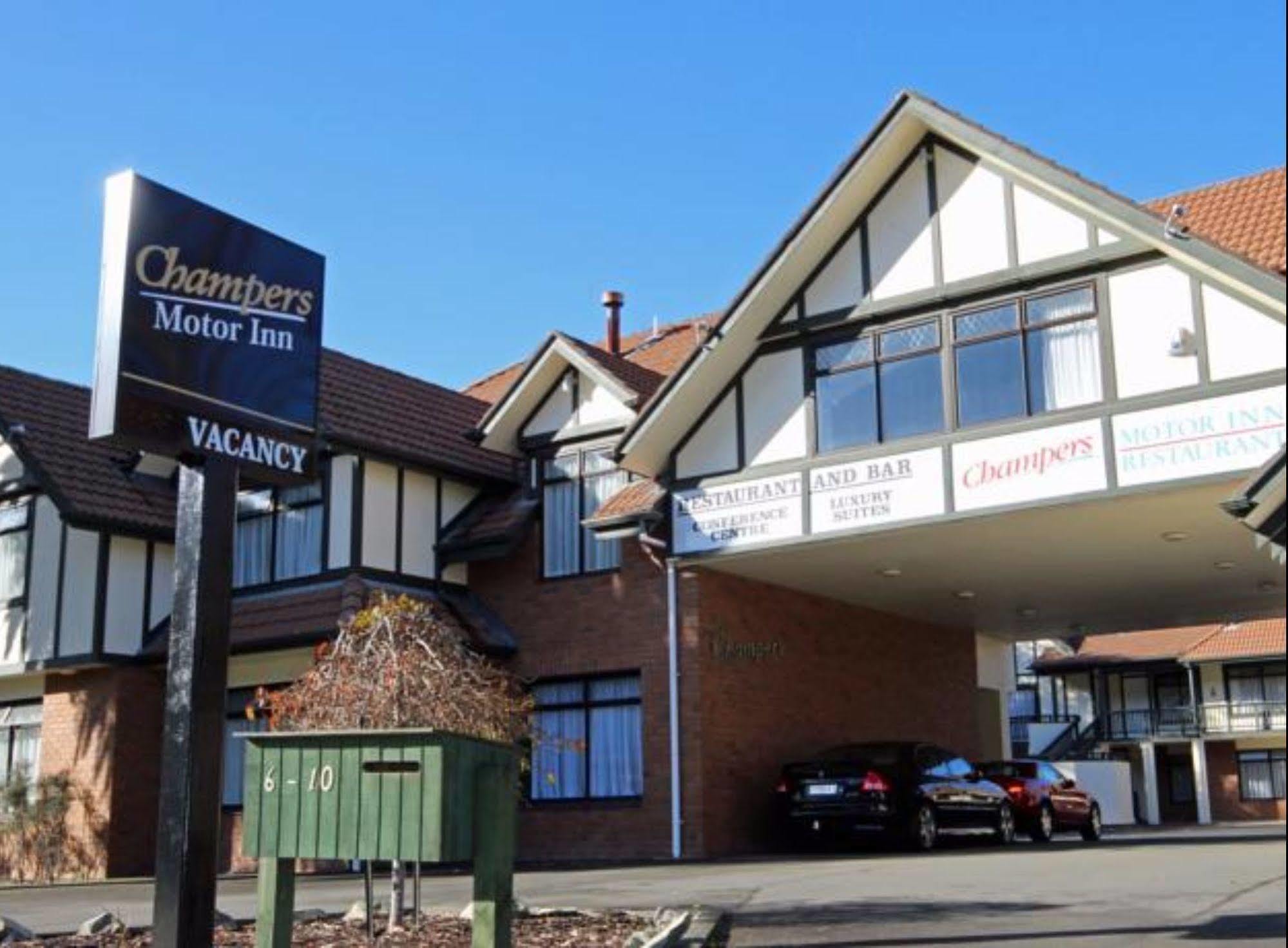 Champers Motor Inn Lower Hutt Bagian luar foto